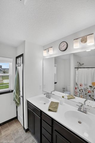 1417 Rocky Ridge Road, Cedar Falls, IA 50613