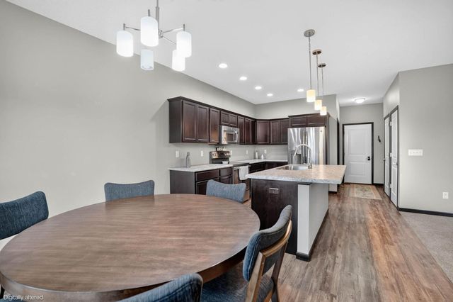 1417 Rocky Ridge Road, Cedar Falls, IA 50613