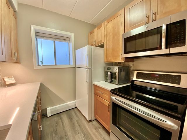 995 Massachusetts Ave 106, Arlington, MA 02476