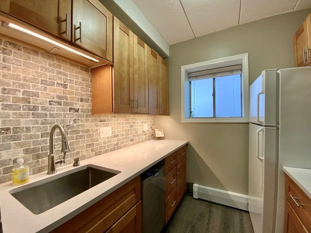 995 Massachusetts Ave 106, Arlington, MA 02476