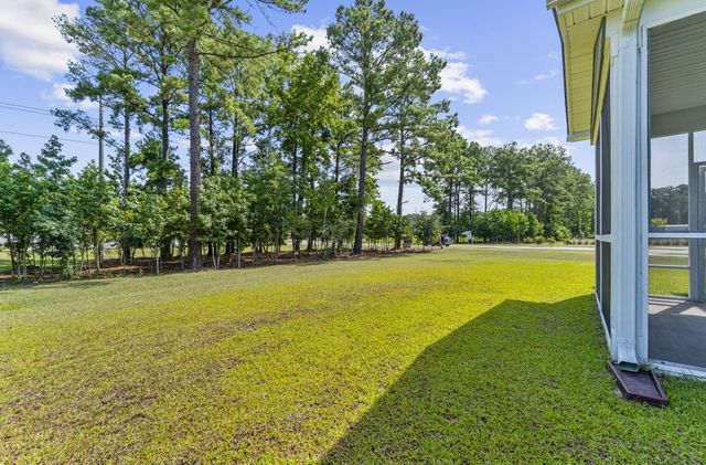 153 Winding Grove Lane, Moncks Corner, SC 29461