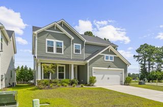 153 Winding Grove Lane, Moncks Corner, SC 29461