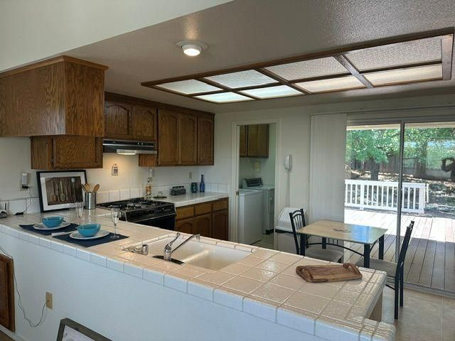 2720 Sandhurst Dr, Cameron Park, CA 95682