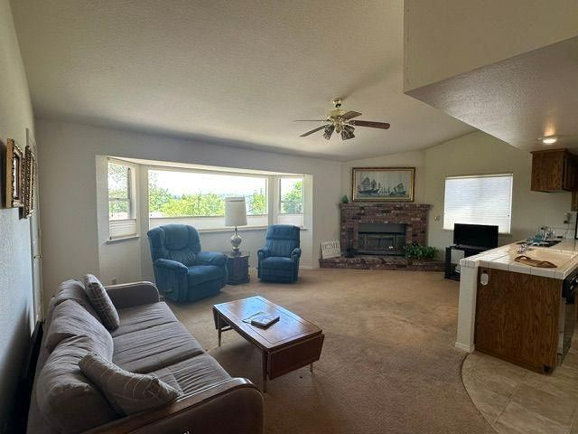 2720 Sandhurst Dr, Cameron Park, CA 95682