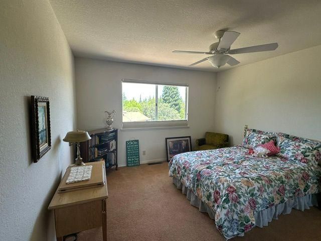 2720 Sandhurst Dr, Cameron Park, CA 95682