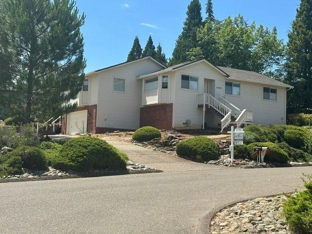 2720 Sandhurst Dr, Cameron Park, CA 95682