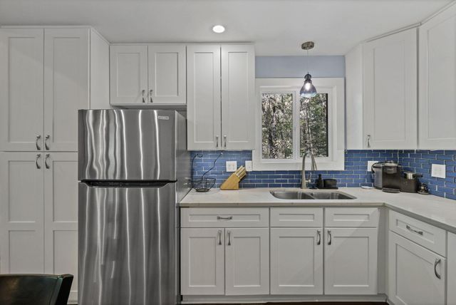 298 Tillamook Lane, Bremen, OH 43107