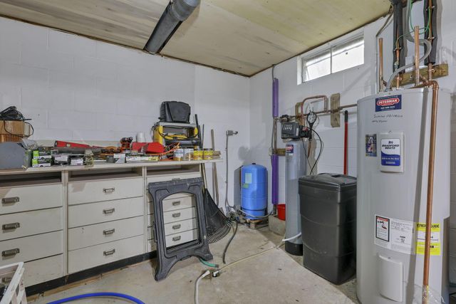 298 Tillamook Lane, Bremen, OH 43107