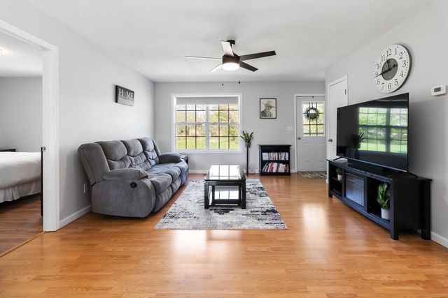 1494 Lum Strunk Road, Strunk, KY 42649