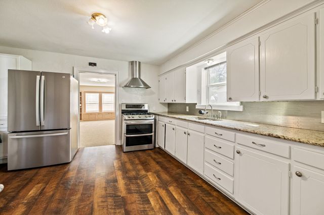 5732 La Barranca Street, Sansom Park, TX 76114