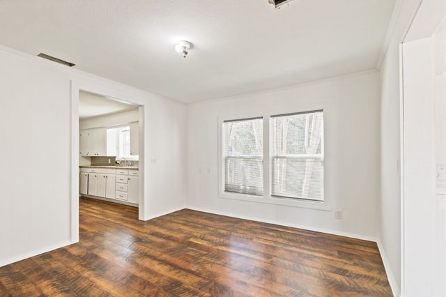 5732 La Barranca Street, Sansom Park, TX 76114