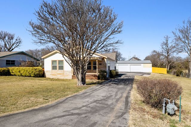 5732 La Barranca Street, Sansom Park, TX 76114