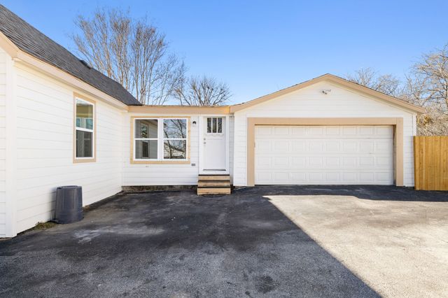 5732 La Barranca Street, Sansom Park, TX 76114