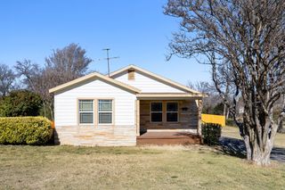 5732 La Barranca Street, Sansom Park, TX 76114