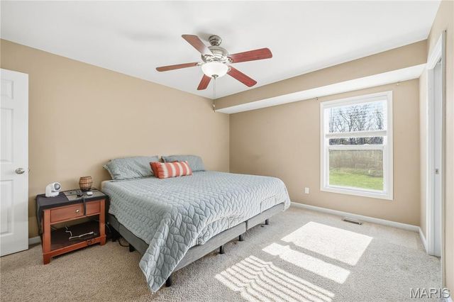 30 Colonial Creek Court, Wentzville, MO 63385