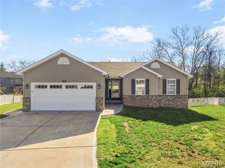 30 Colonial Creek Court, Wentzville, MO 63385