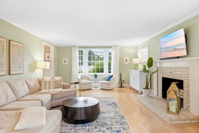 276 Andover St, Andover, MA 01810
