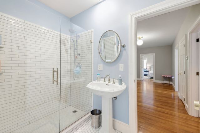 276 Andover St, Andover, MA 01810