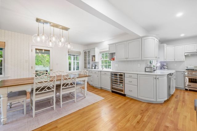 276 Andover St, Andover, MA 01810