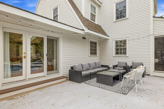 276 Andover St, Andover, MA 01810