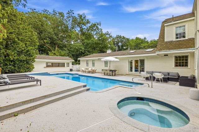 276 Andover St, Andover, MA 01810