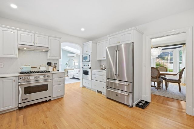 276 Andover St, Andover, MA 01810