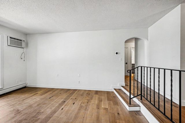 7330 York Avenue S 1031, Edina, MN 55435
