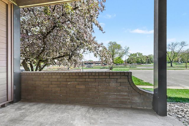 7330 York Avenue S 1031, Edina, MN 55435