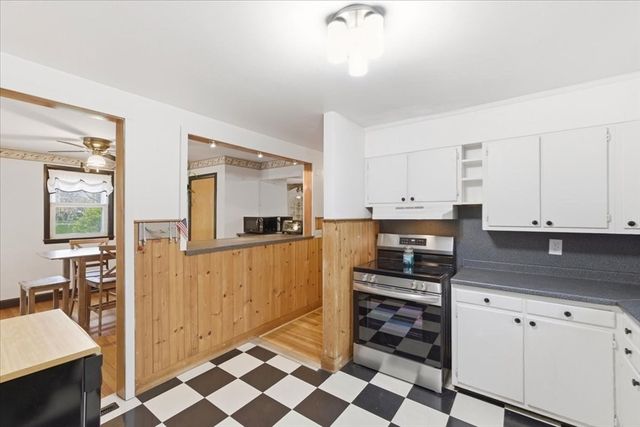 26 Donald Tennant Circle, North Attleboro, MA 02760