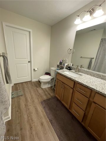 5993 Montauk Point, Vermilion, OH 44089