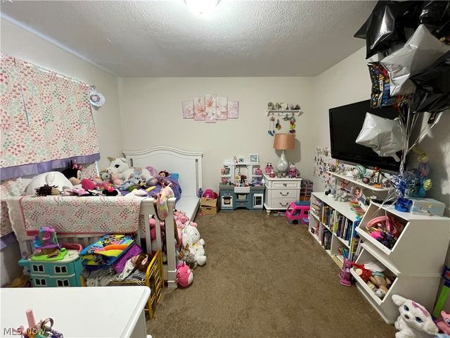 5993 Montauk Point, Vermilion, OH 44089