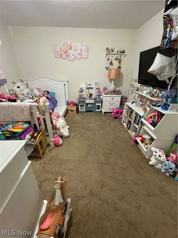 5993 Montauk Point, Vermilion, OH 44089