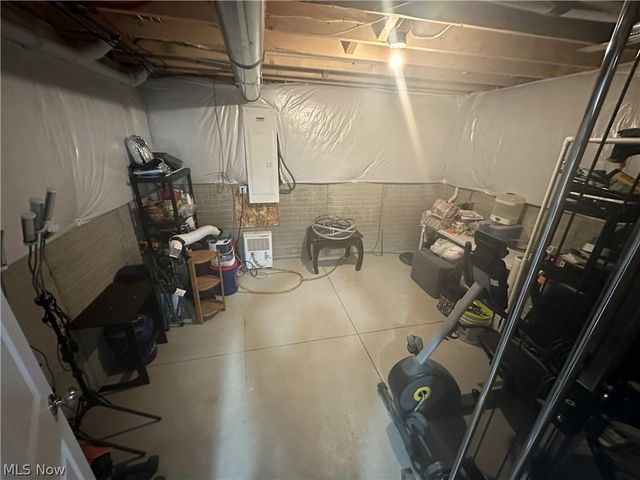 5993 Montauk Point, Vermilion, OH 44089