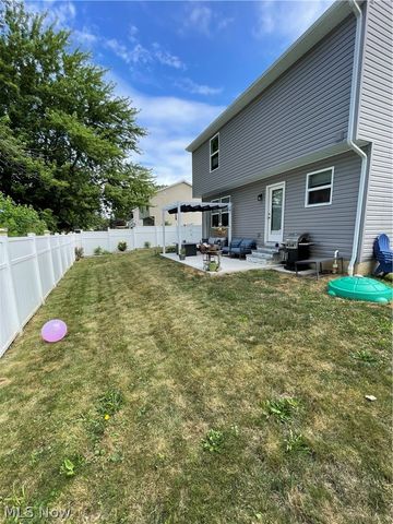 5993 Montauk Point, Vermilion, OH 44089