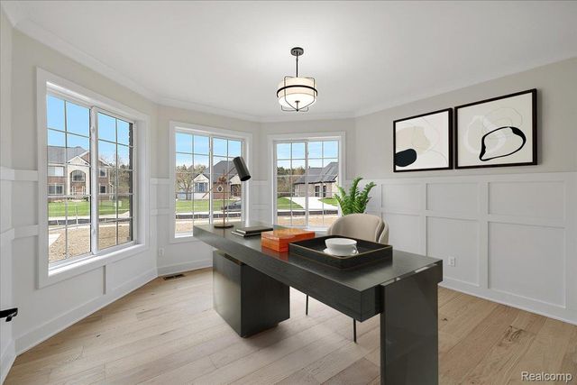 682 Westlake Avenue, Oxford Twp, MI 48371