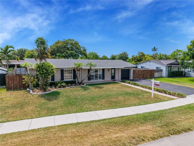 10460 SW 123rd Ct, Miami, FL 33186