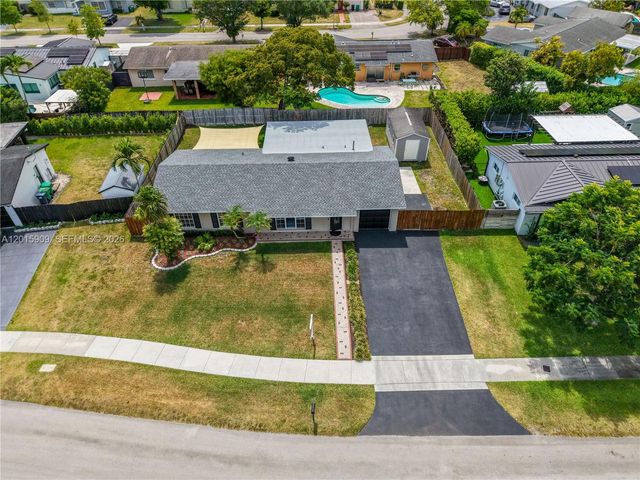 10460 SW 123rd Ct, Miami, FL 33186