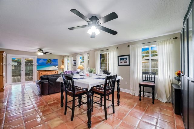 10460 SW 123rd Ct, Miami, FL 33186