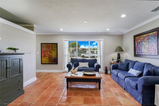 10460 SW 123rd Ct, Miami, FL 33186