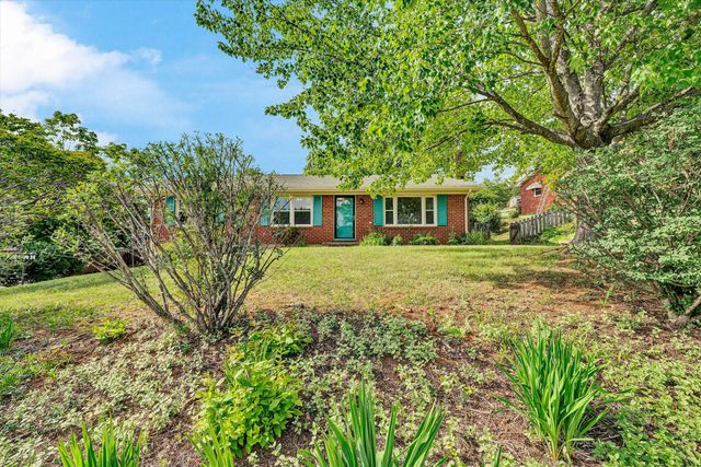 101 Sunnydale CT, Troutville, VA 24175