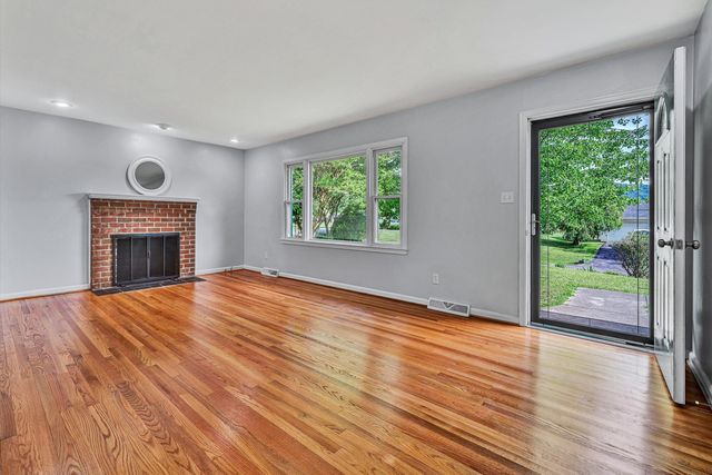 101 Sunnydale CT, Troutville, VA 24175
