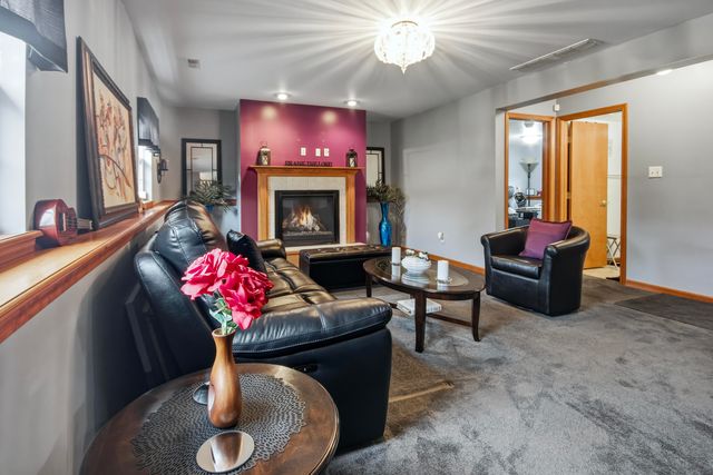 7410 Longcommon Road, Portage, IN 46368