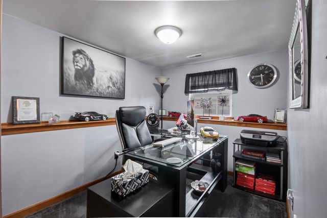 7410 Longcommon Road, Portage, IN 46368