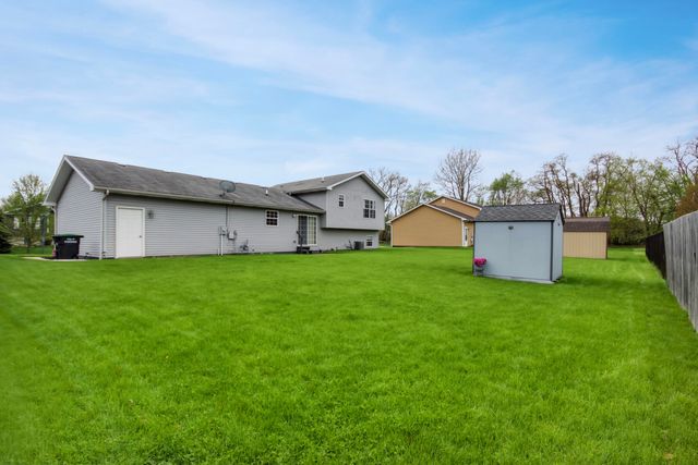 7410 Longcommon Road, Portage, IN 46368