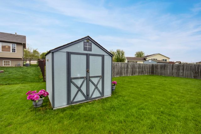 7410 Longcommon Road, Portage, IN 46368