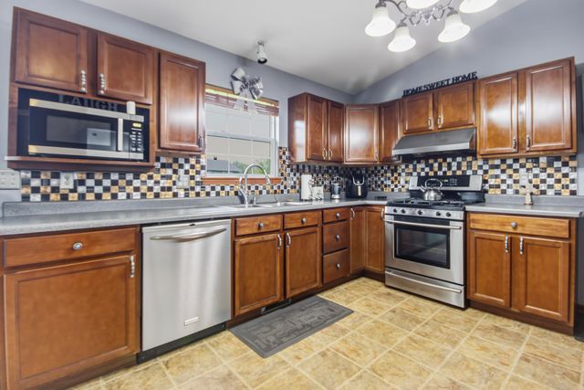 7410 Longcommon Road, Portage, IN 46368