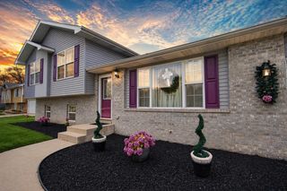 7410 Longcommon Road, Portage, IN 46368