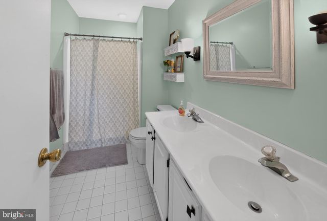 9 LINDEN CT, Boyertown, PA 19512