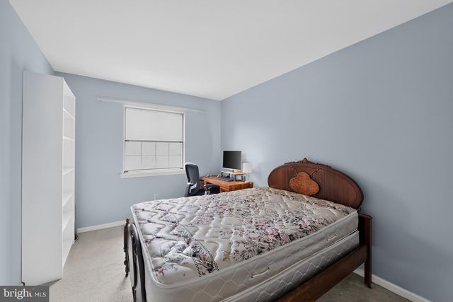 9 LINDEN CT, Boyertown, PA 19512