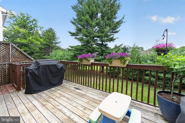 9 LINDEN CT, Boyertown, PA 19512